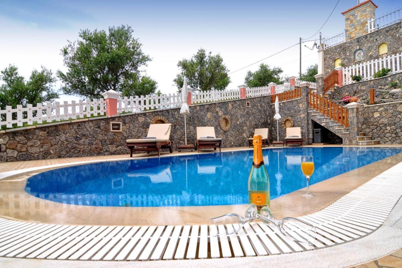 Angela Pool Apartments Ájosz Jeórjosz Págon Kültér fotó